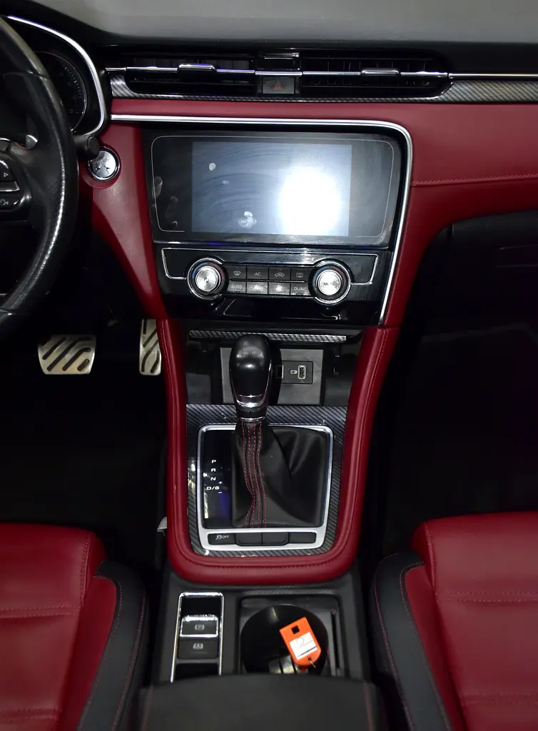 AED 587 EMi for 5Yrs | MG MG6 20T Trophy ( 2022 Model ) in White Color GCC Specs - Image 15
