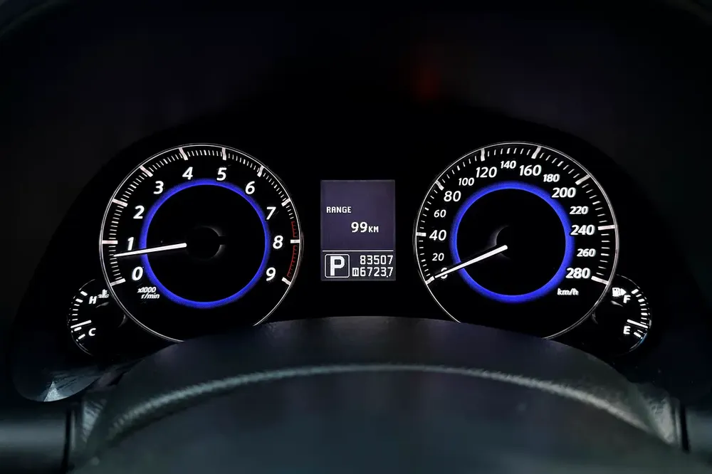 Under Warranty | Infiniti QX70 2018 GCC Specifications (Single Owner / 2 Keys / Accident Free) - Image 16
