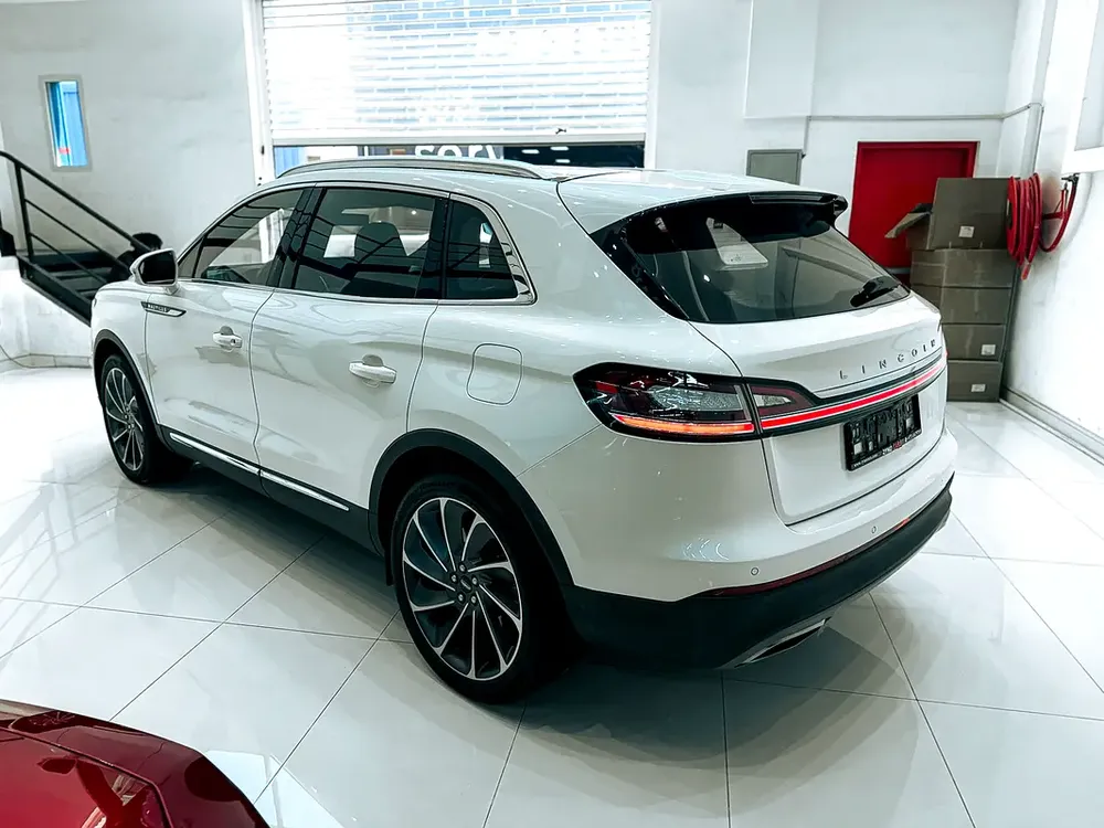 AED 1,480 // 20% DP // 2022 Lincoln Nautilus Reserve II 2.7L V6 - Image 6