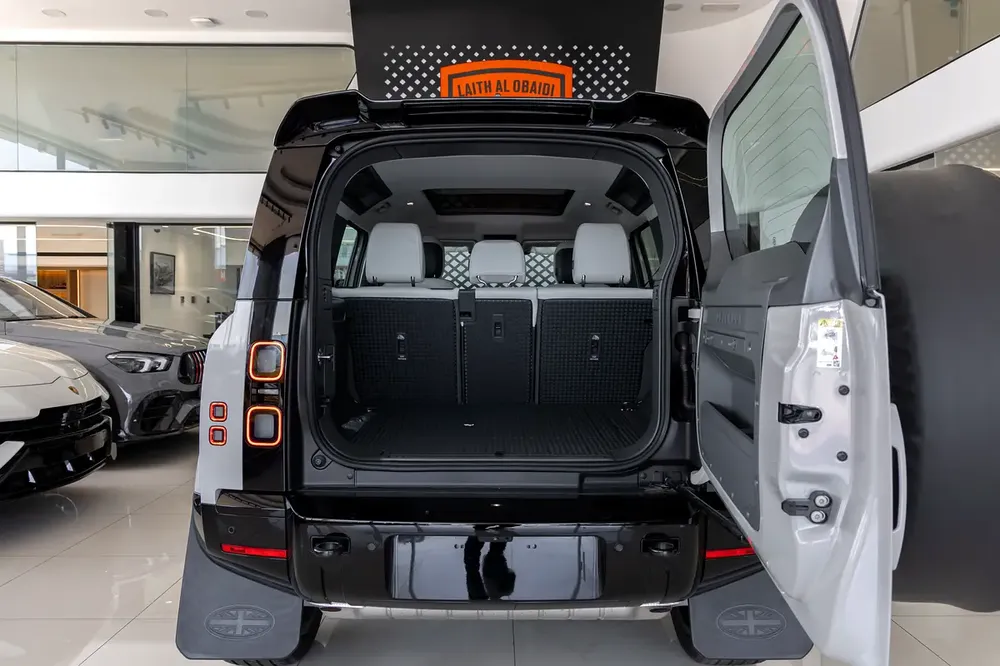 Land Rover Defender | 110 X-Dynamic SE (P400) | GCC Specs | 2026 - Image 20