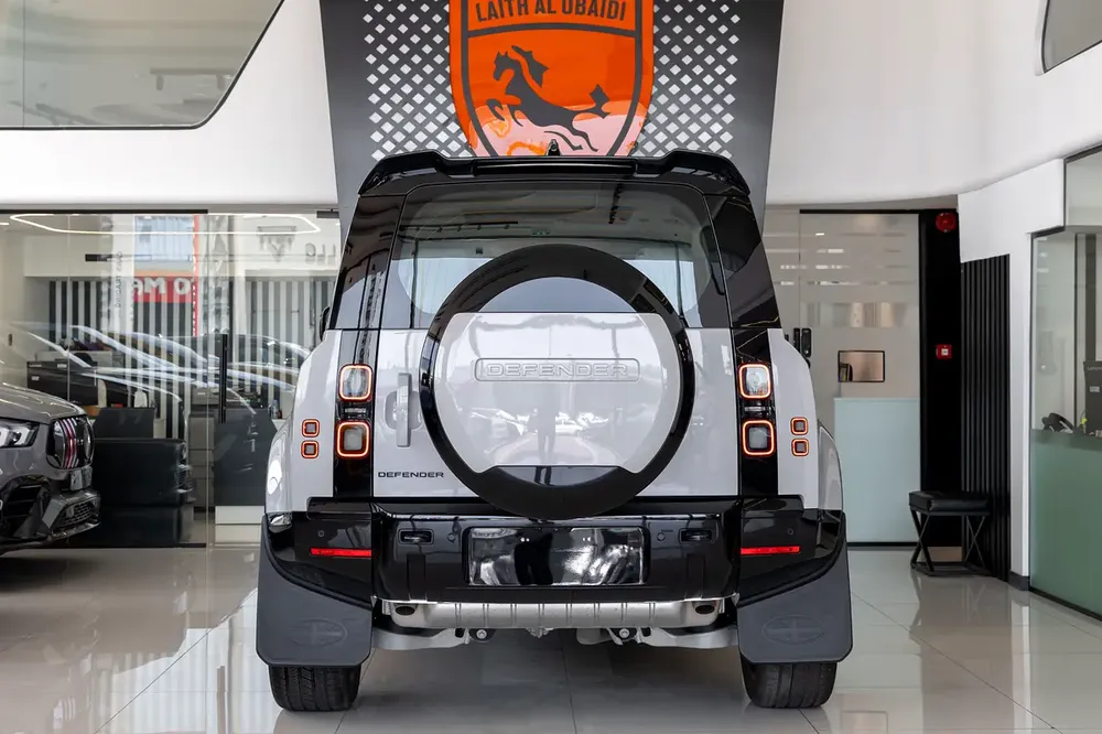 Land Rover Defender | 110 X-Dynamic SE (P400) | GCC Specs | 2026 - Image 5