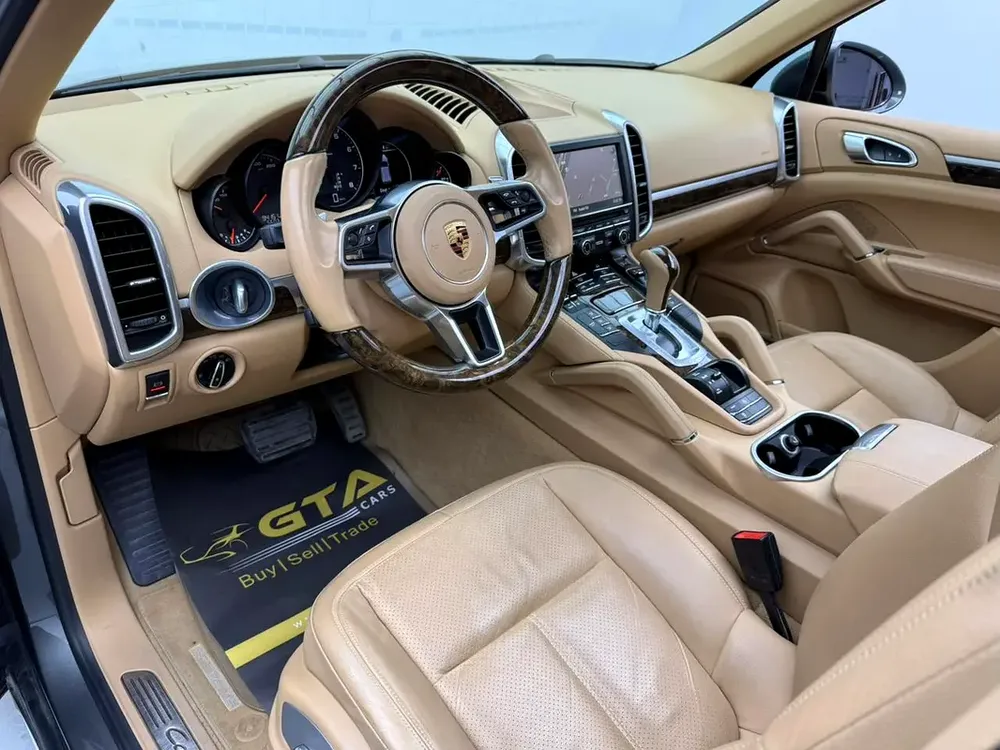 2016 Porsche Cayenne ,Full Naboodah Warranty+Full Service History ,GCC - Image 11