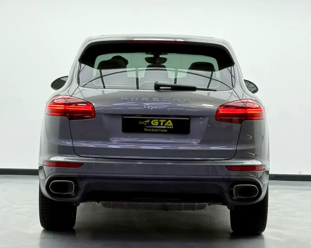 2016 Porsche Cayenne ,Full Naboodah Warranty+Full Service History ,GCC - Image 5