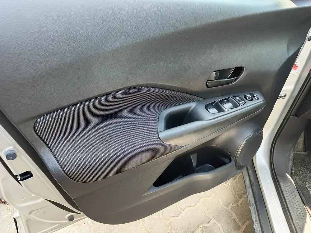 2020 NISSAN KICKS - GCC SPECS - 1.6 - FULL AUTOMATIC - Image 7