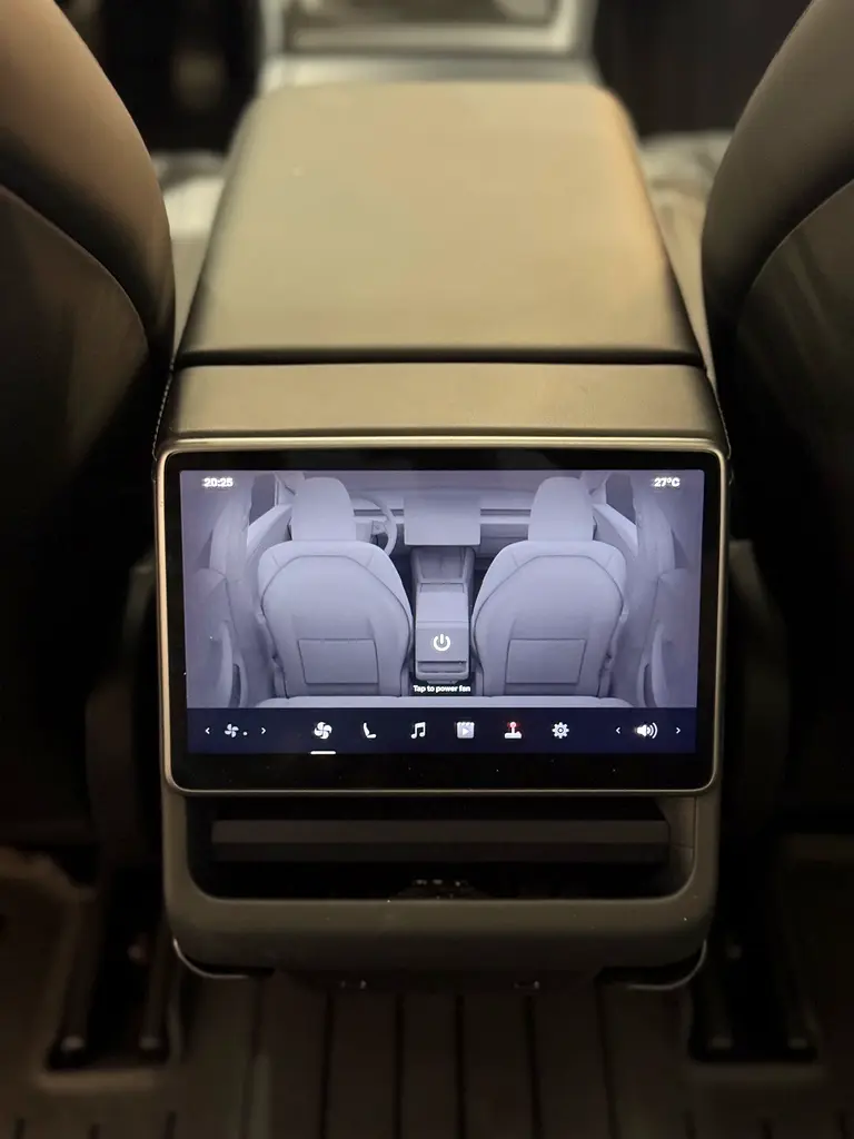 2024 Tesla Model 3 Standard Plus - GCC Specs  like brand new - Image 10