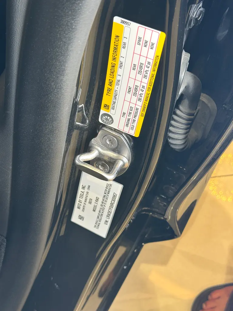 2024 Tesla Model 3 Standard Plus - GCC Specs  like brand new - Image 11