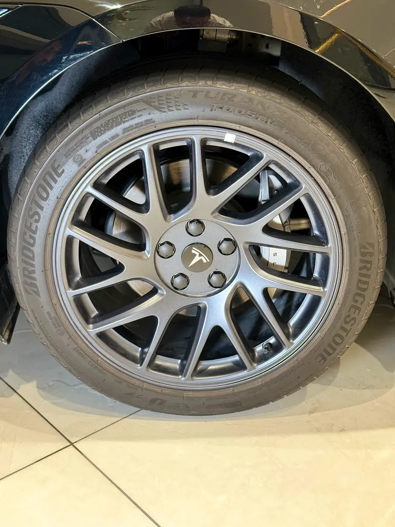 2024 Tesla Model 3 Standard Plus - GCC Specs  like brand new - Image 5