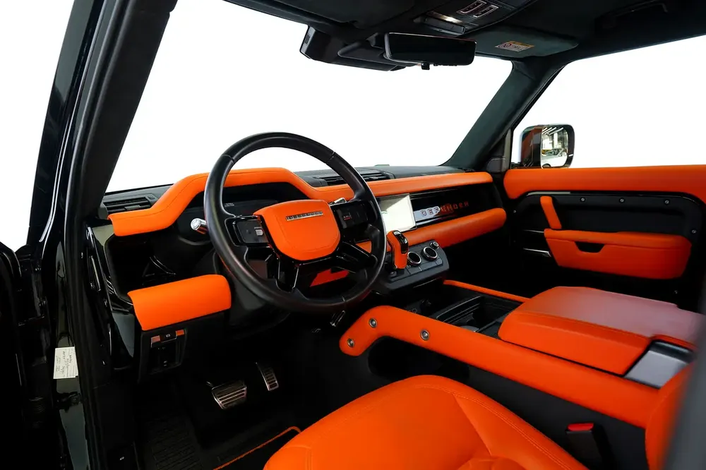 2021 Land Rover Defender 90 HSE | GCC Specs | Low Mileage - Image 9