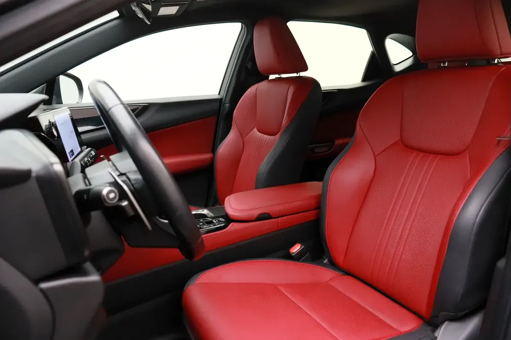 **Special offer** 2024 NXH Premier 2.5L HEV - Image 13