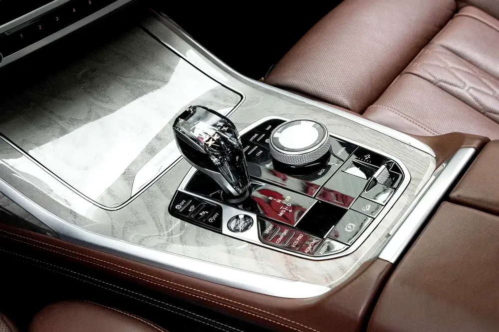 3,525 P.M |  X7 40i M Sport | 0% Downpayment | x7 xDrive40i M Sport  | Full BMW History! - Image 10