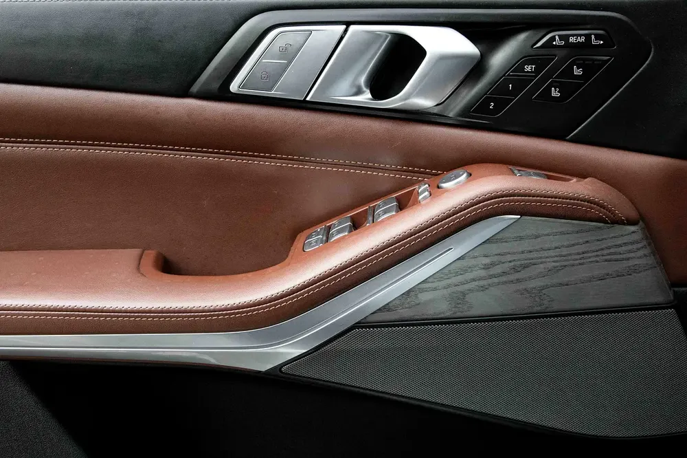 3,525 P.M |  X7 40i M Sport | 0% Downpayment | x7 xDrive40i M Sport  | Full BMW History! - Image 14