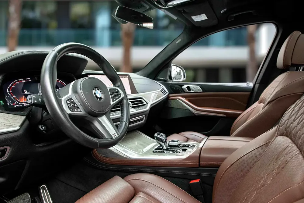 3,525 P.M |  X7 40i M Sport | 0% Downpayment | x7 xDrive40i M Sport  | Full BMW History! - Image 9