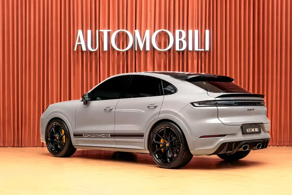 PORSCHE CAYENNE TURBO GT | GCC SPECS | WARRANTY TILL 2027 - Image 13
