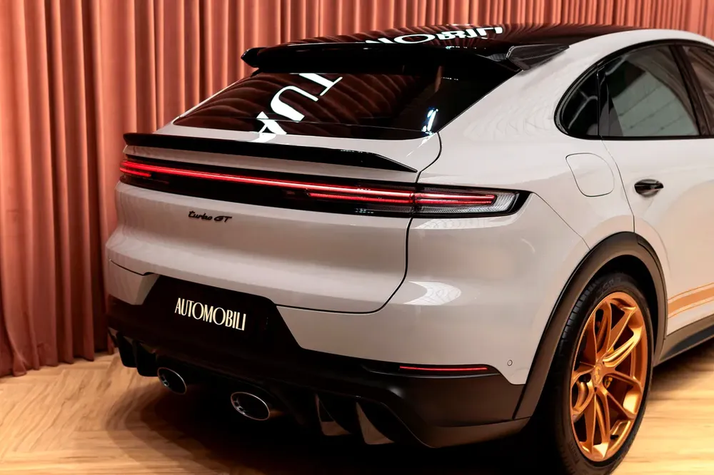 PORSCHE CAYENNE TURBO GT | GCC SPECS | WARRANTY TILL 2027 - Image 8