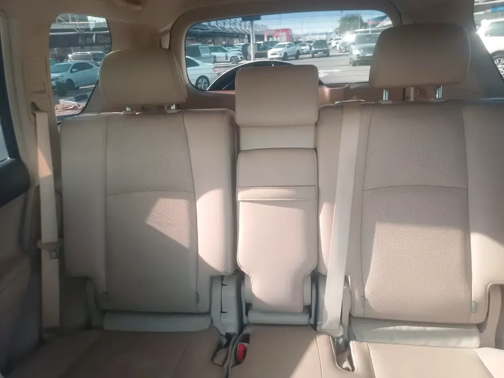 PRADO 2020 VXR V6 4.0L GCC FULL SERVICE+ WARRANTY AL FUTTAIM -NO ACCIDENT 100% NOREPAINT -TOP OPTION - Image 13