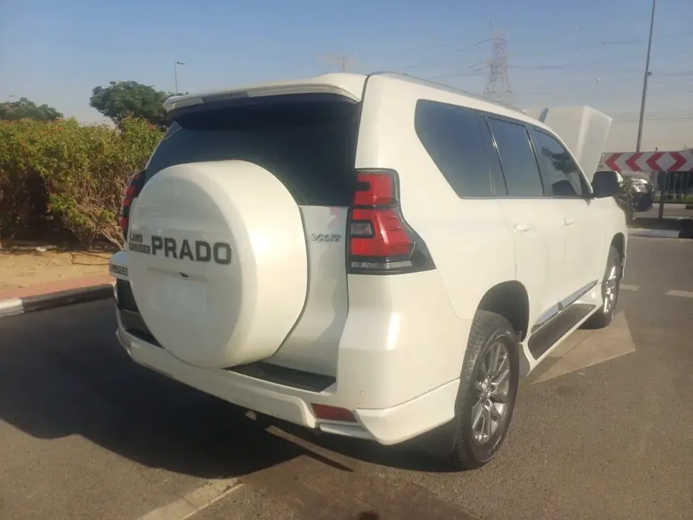 PRADO 2020 VXR V6 4.0L GCC FULL SERVICE+ WARRANTY AL FUTTAIM -NO ACCIDENT 100% NOREPAINT -TOP OPTION - Image 7
