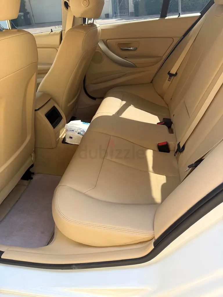 BMW 318i 2017 GCC Specs - Excellent - One Owner - Image 6