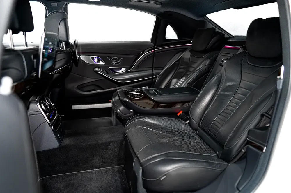 2019 S560 MAYBACH | EXTENDED WHEELBASE | FULL OPTIONS | EXCELLENT CONDITION | - Image 12