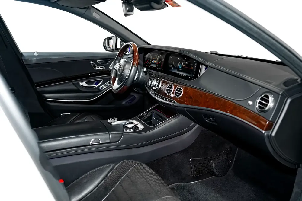 2019 S560 MAYBACH | EXTENDED WHEELBASE | FULL OPTIONS | EXCELLENT CONDITION | - Image 15