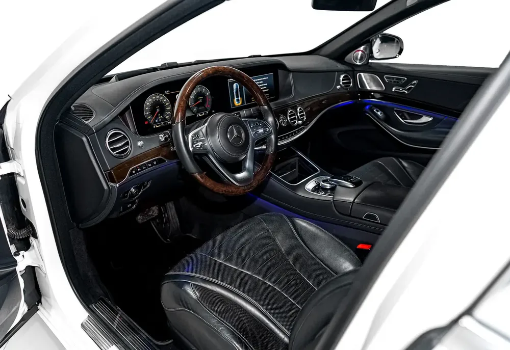 2019 S560 MAYBACH | EXTENDED WHEELBASE | FULL OPTIONS | EXCELLENT CONDITION | - Image 7