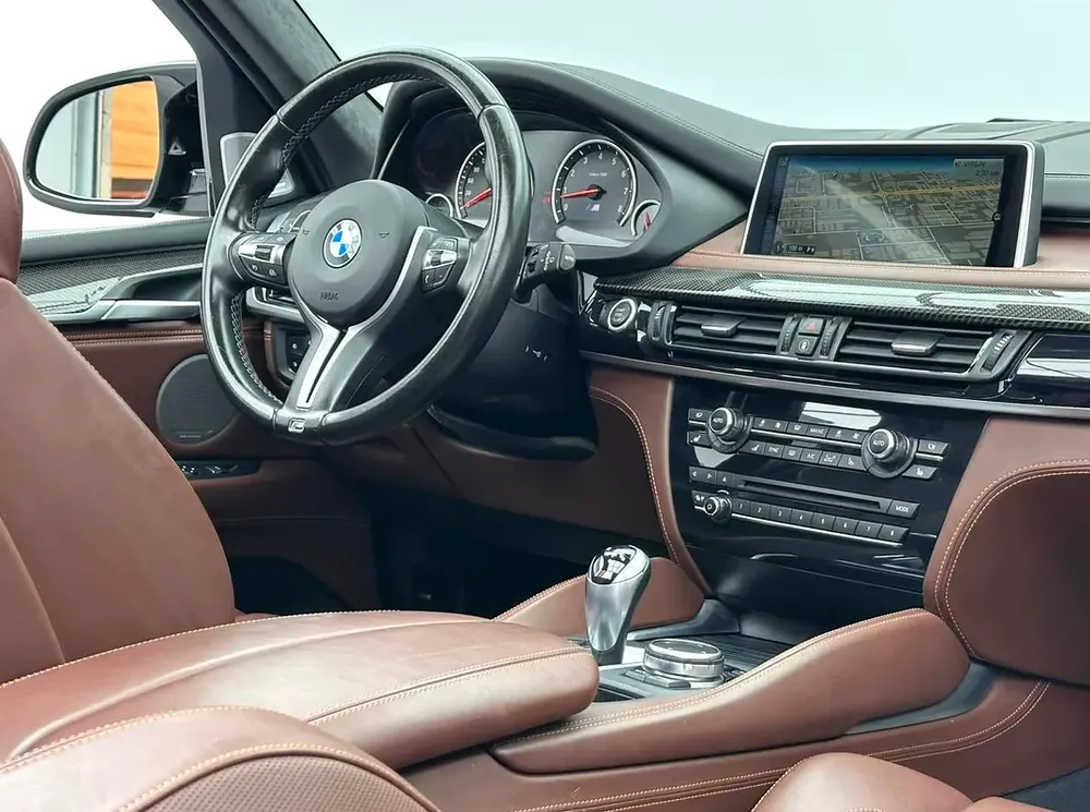 2016 BMW X5M M-Sport, BMW Full Service History, Excellent Condition, GCC - Image 11