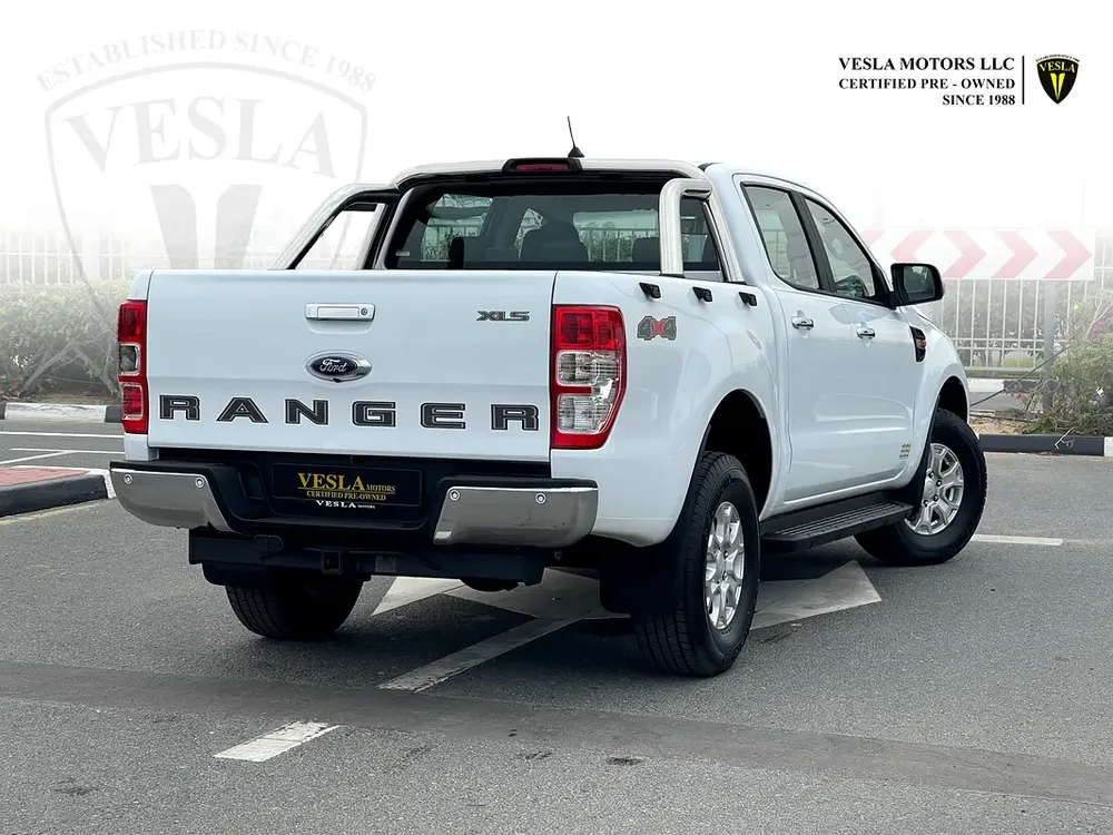 UNLIMITED KMS WARRANTY / 4WD + DIESEL + AUTOMATIC GEAR + CAMERA + CRUISE CONTROL + PARKING SENSORS - Image 7