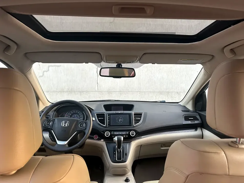 HONDA CRV 2015 GCC EXL FULL OPTION GOOD CONDITION CAR - Image 4