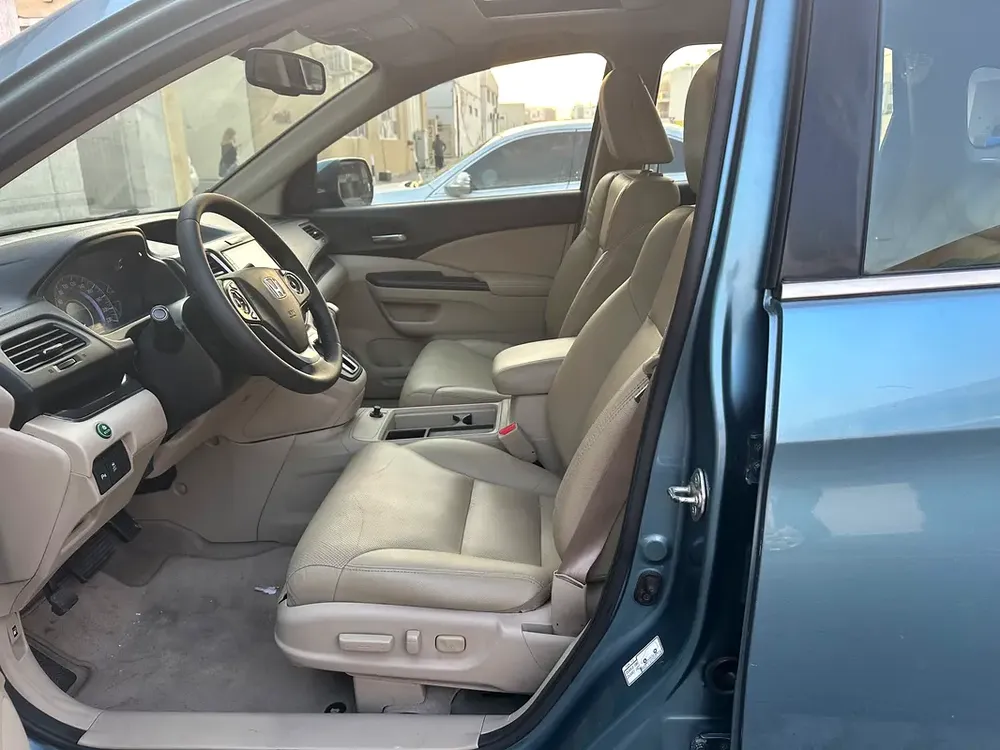 HONDA CRV 2015 GCC EXL FULL OPTION GOOD CONDITION CAR - Image 6