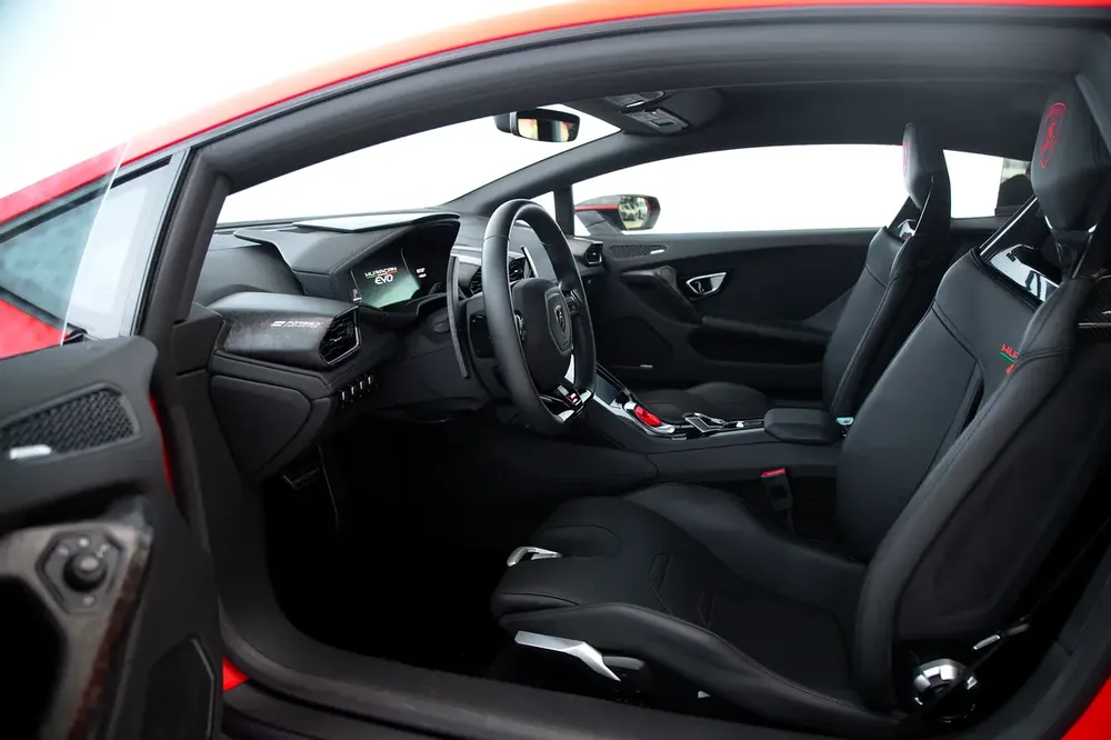 HURACAN EVO | FLUO CAPSULE | CARBON INTERIOR | MATT ORANGE | WARRANTY AVAILABLE - Image 10