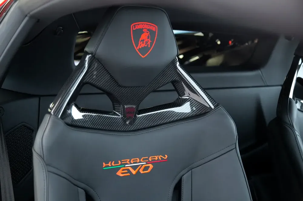 HURACAN EVO | FLUO CAPSULE | CARBON INTERIOR | MATT ORANGE | WARRANTY AVAILABLE - Image 16