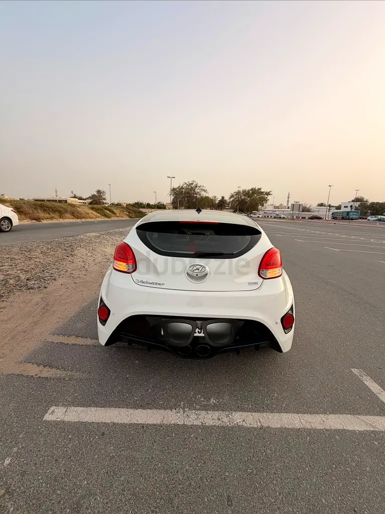 Hyundai Veloster Turbo 2013 | American Specs | Sporty Performance - Image 4
