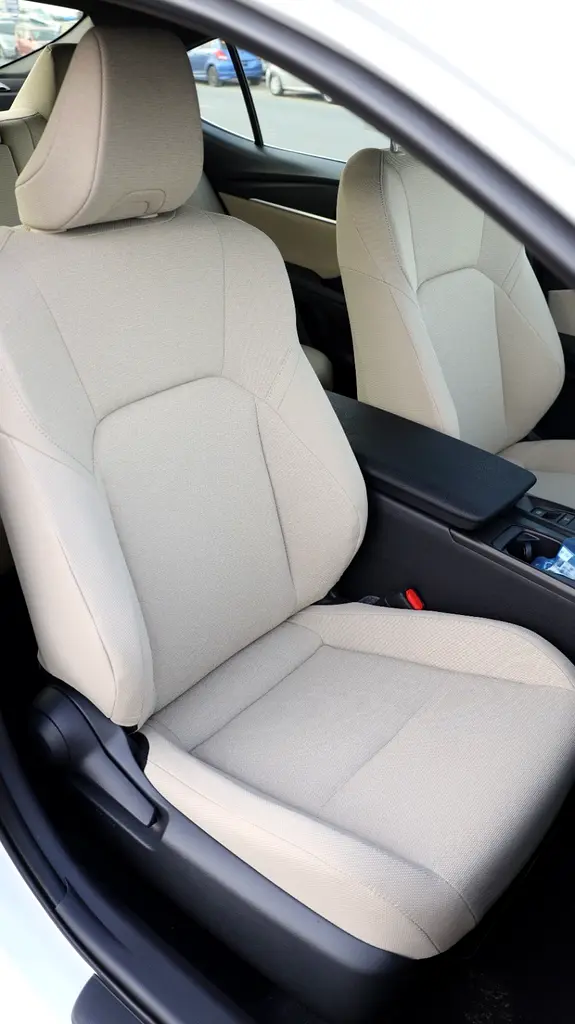 2025 Toyota Camry E - GCC Specs - Brand New - Image 13