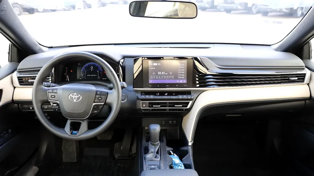 2025 Toyota Camry E - GCC Specs - Brand New - Image 18