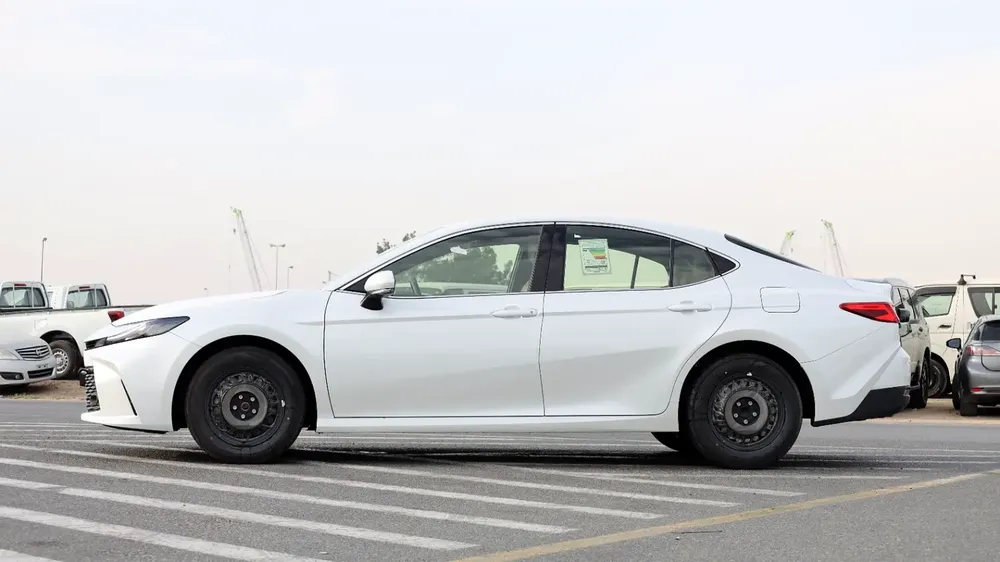 2025 Toyota Camry E - GCC Specs - Brand New - Image 4
