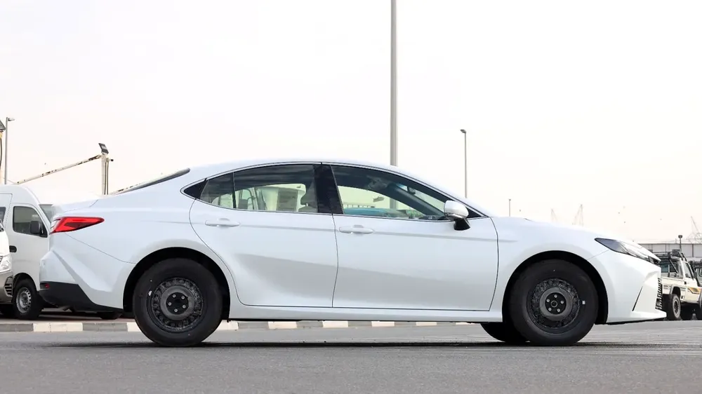 2025 Toyota Camry E - GCC Specs - Brand New - Image 5