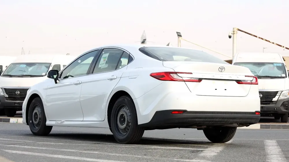 2025 Toyota Camry E - GCC Specs - Brand New - Image 9