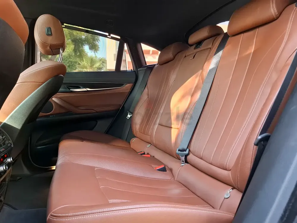 AED 1292/month | 2018 BMW X6 Xdrive35i | GCC Specs | Ref#358424 - Image 12