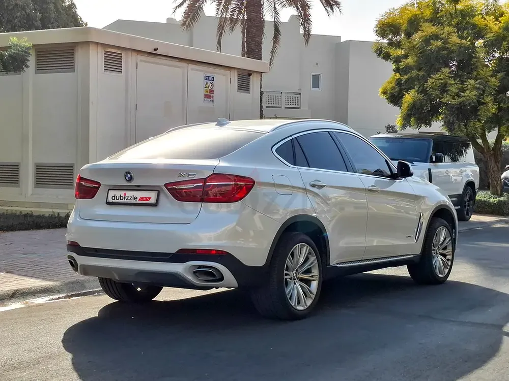 AED 1292/month | 2018 BMW X6 Xdrive35i | GCC Specs | Ref#358424 - Image 6