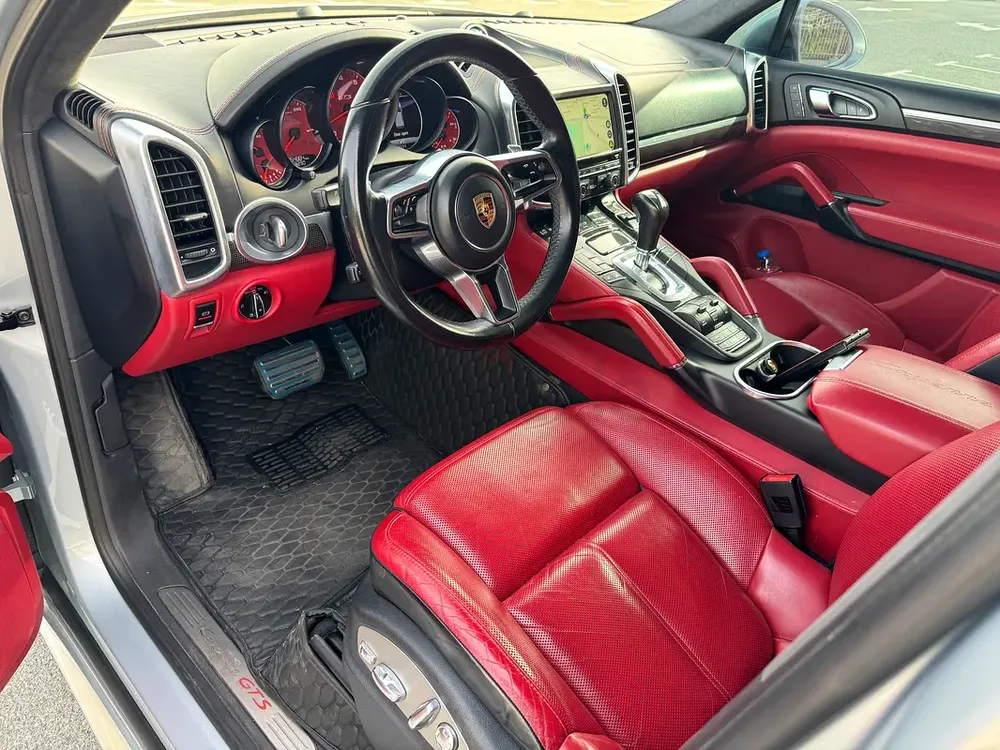 Porsche Cayenne GTS, Porsche warranty, Porsche service history, GCC - Image 8