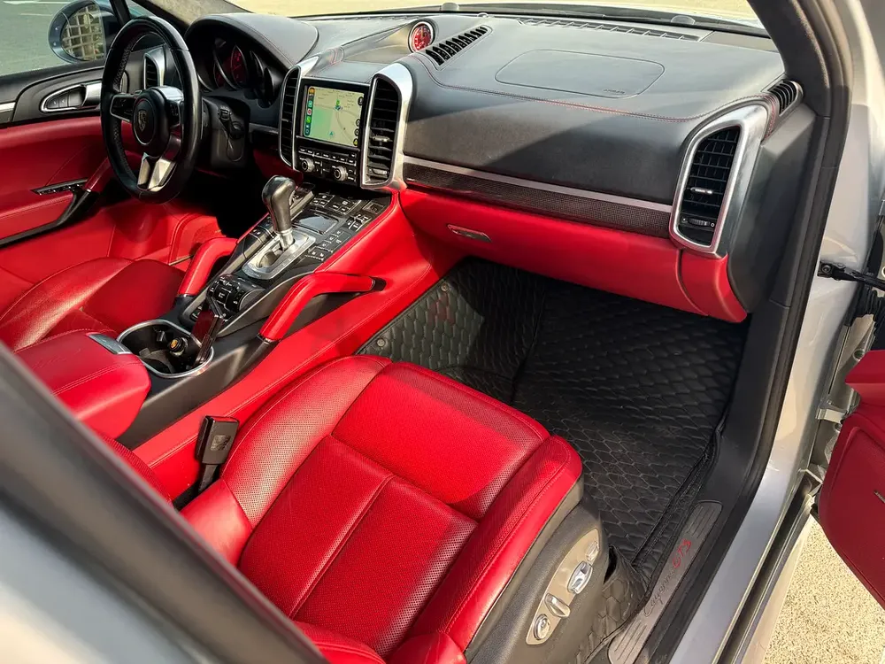 Porsche Cayenne GTS, Porsche warranty, Porsche service history, GCC - Image 9