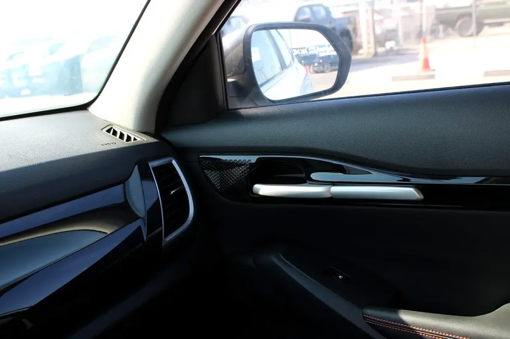 Kia Seltos 2025 Chinese Specs Base Model - Image 16