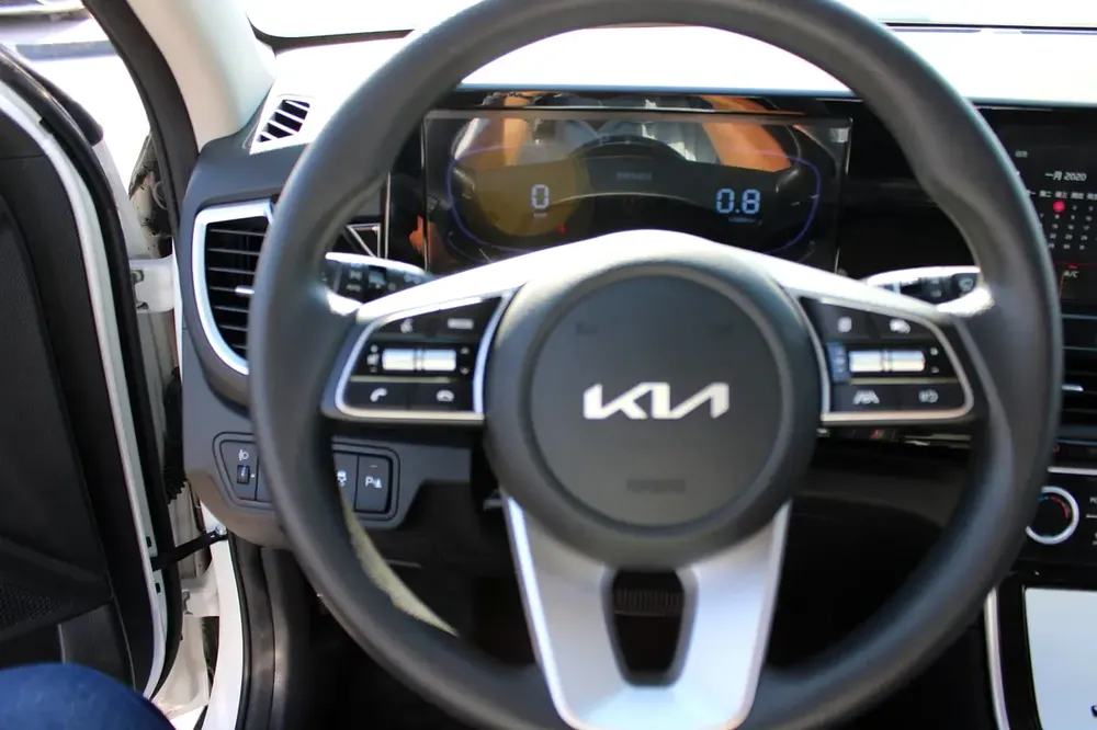 Kia Seltos 2025 Chinese Specs Base Model - Image 17