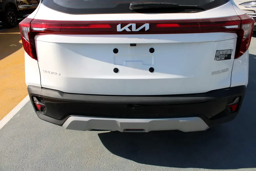 Kia Seltos 2025 Chinese Specs Base Model - Image 19