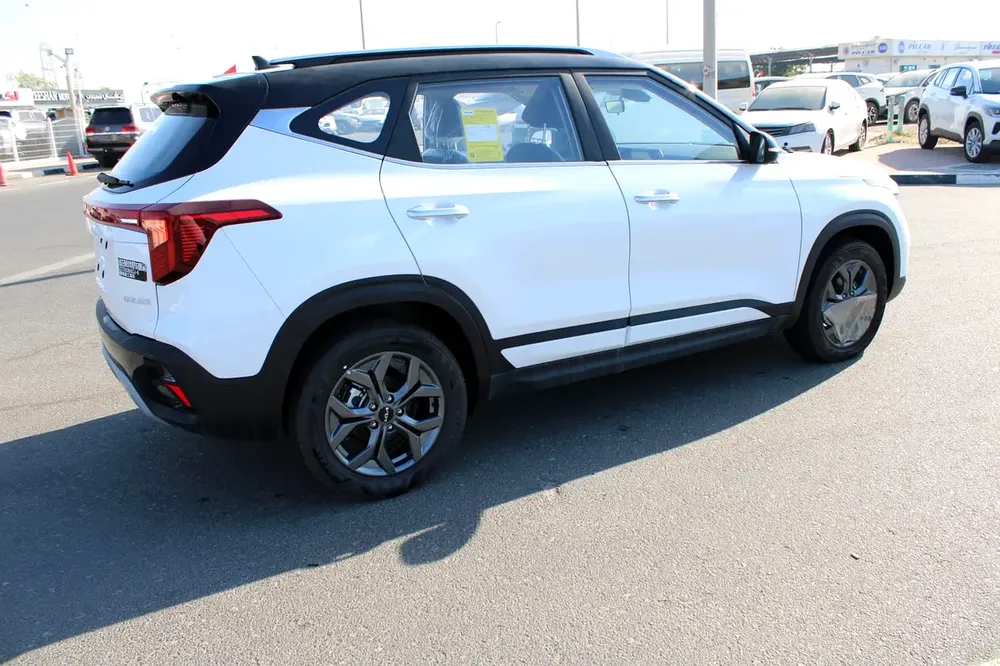 Kia Seltos 2025 Chinese Specs Base Model - Image 4