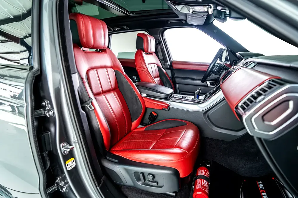 Range Rover Sport V8 Dynamic-GCC-22 Inch Rims-Black Contracting Roof-Red Interior - Image 12