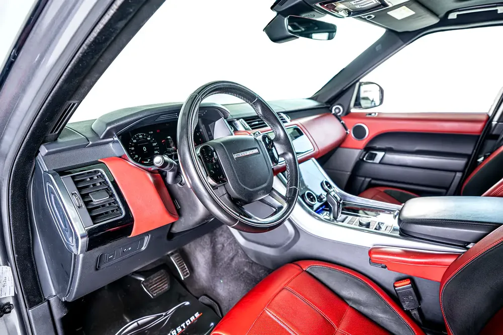 Range Rover Sport V8 Dynamic-GCC-22 Inch Rims-Black Contracting Roof-Red Interior - Image 15