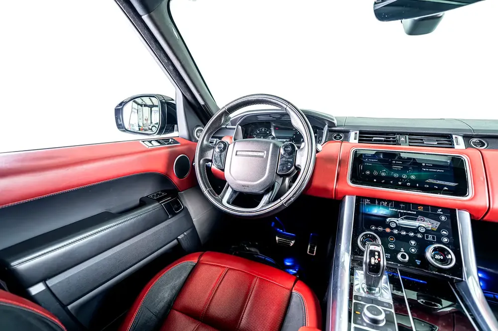 Range Rover Sport V8 Dynamic-GCC-22 Inch Rims-Black Contracting Roof-Red Interior - Image 16