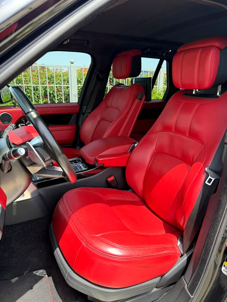 land rover - Image 14