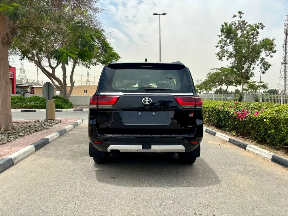 Toyota Land Cruiser GR Sport 2026 GCC Specs - Brand New - Image 6