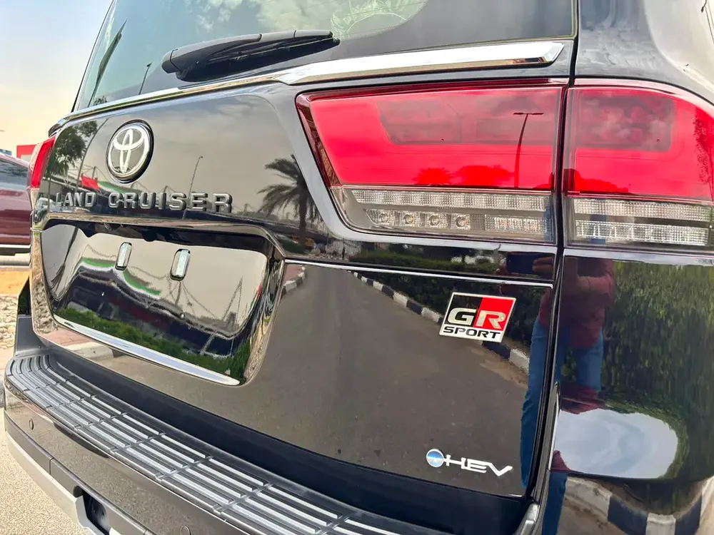 Toyota Land Cruiser GR Sport 2026 GCC Specs - Brand New - Image 7